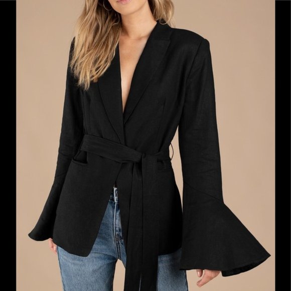 Free People Jackets & Blazers - NWT FREE PEOPLE BLACK FLARED SLEEVE LINEN BLAZER L